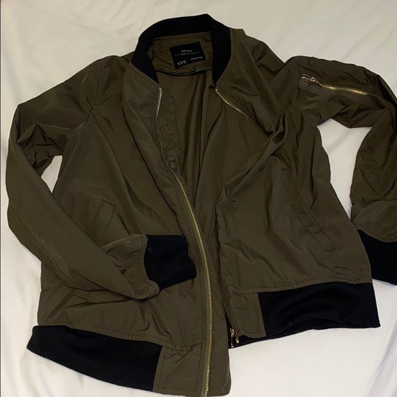 Zara thin bomber jacket - Picture 1 of 3